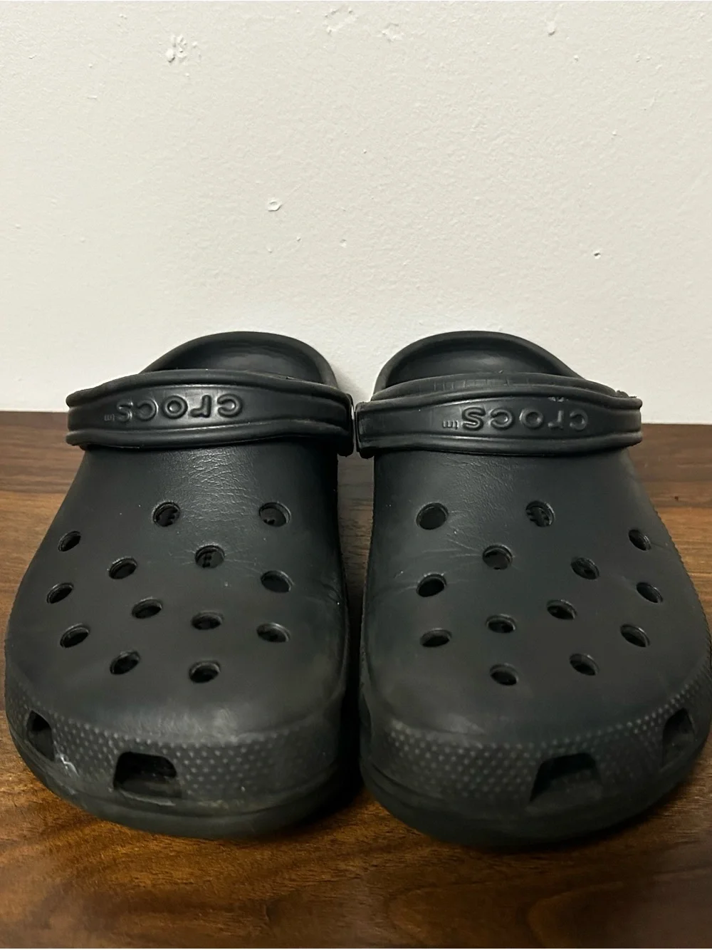 CROCS Classic black size M,7 W,9